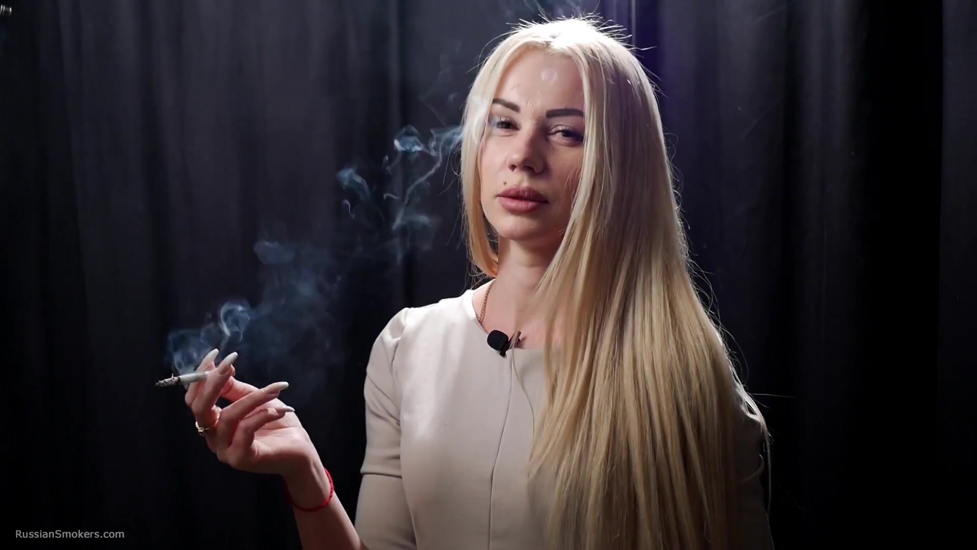 32 Yo Ekaterina With 18 Years Of Smoking Skills