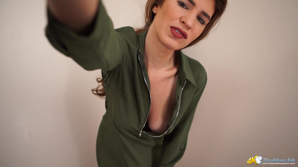 Breast Perving - DownblouseJerk