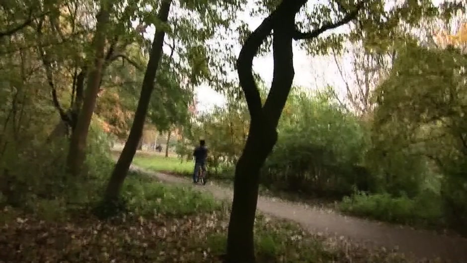 Busty bitch sucks and fucks in the outdoors