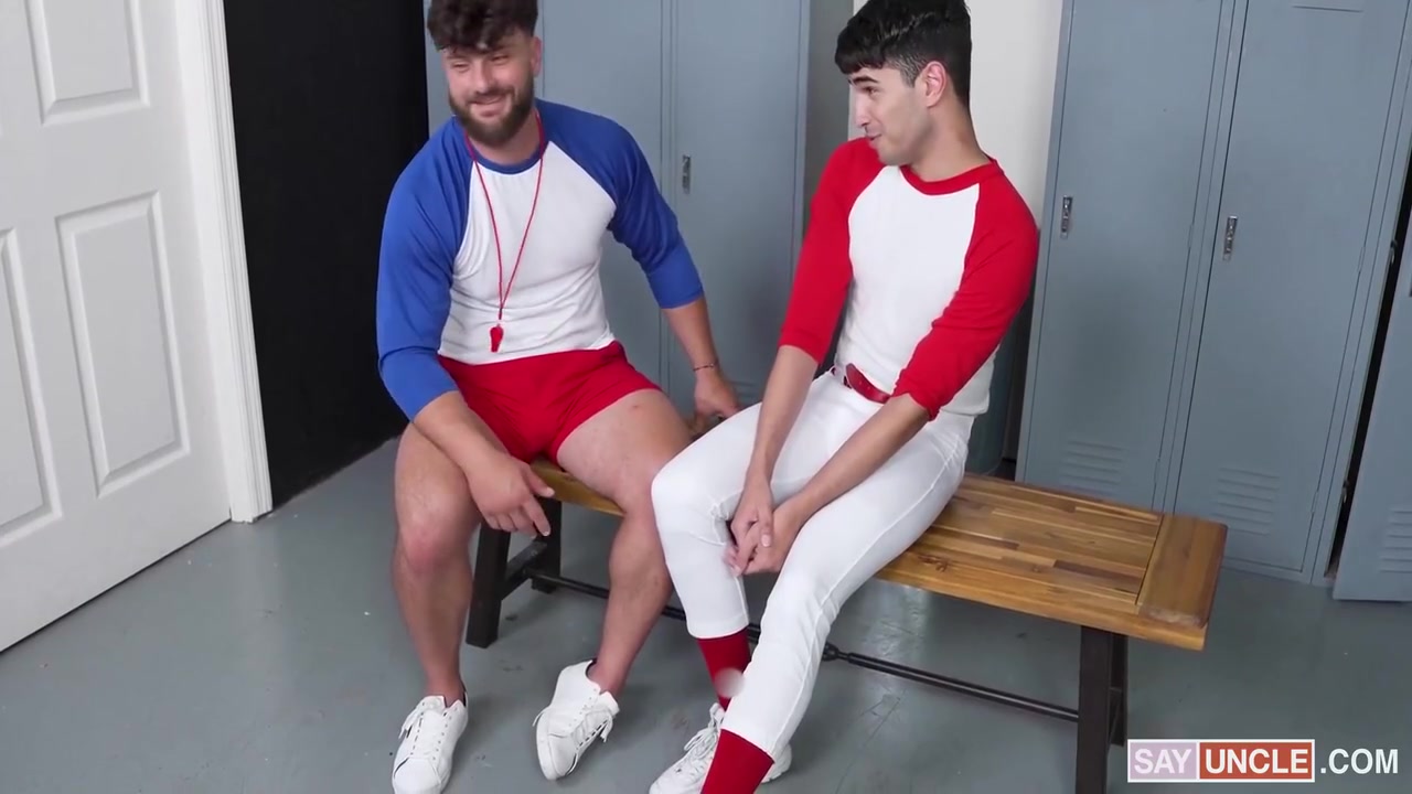Twink Blackmails His Way With Rob Quin