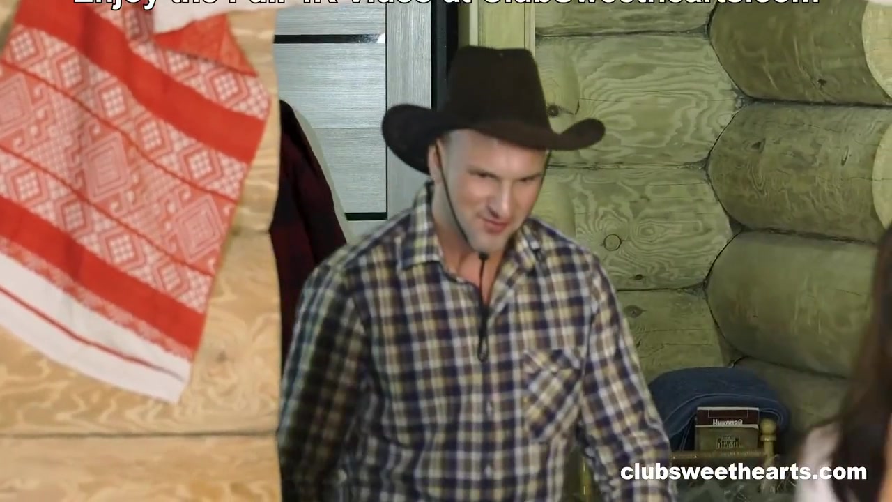Thanksgiving Dinner Turns Into Fucking Fiesta By