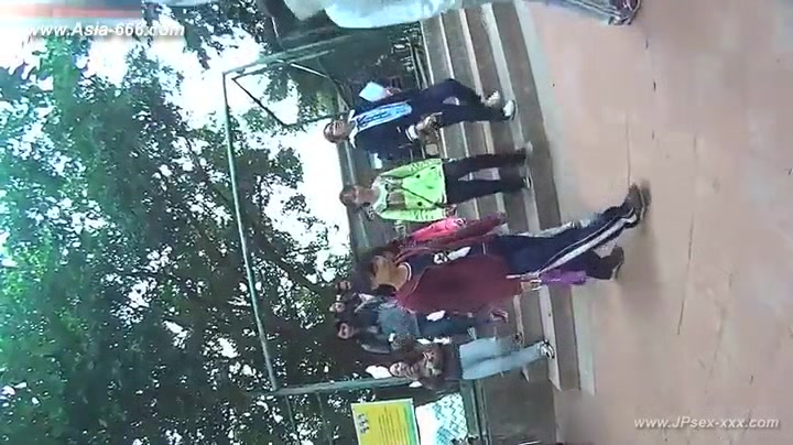 chinese girls go to toilet.109