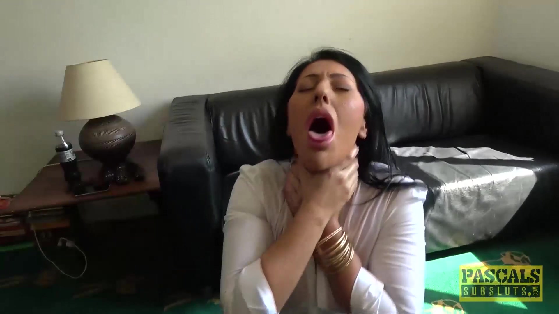 Brunette Candi Kayne gets throat fucked
