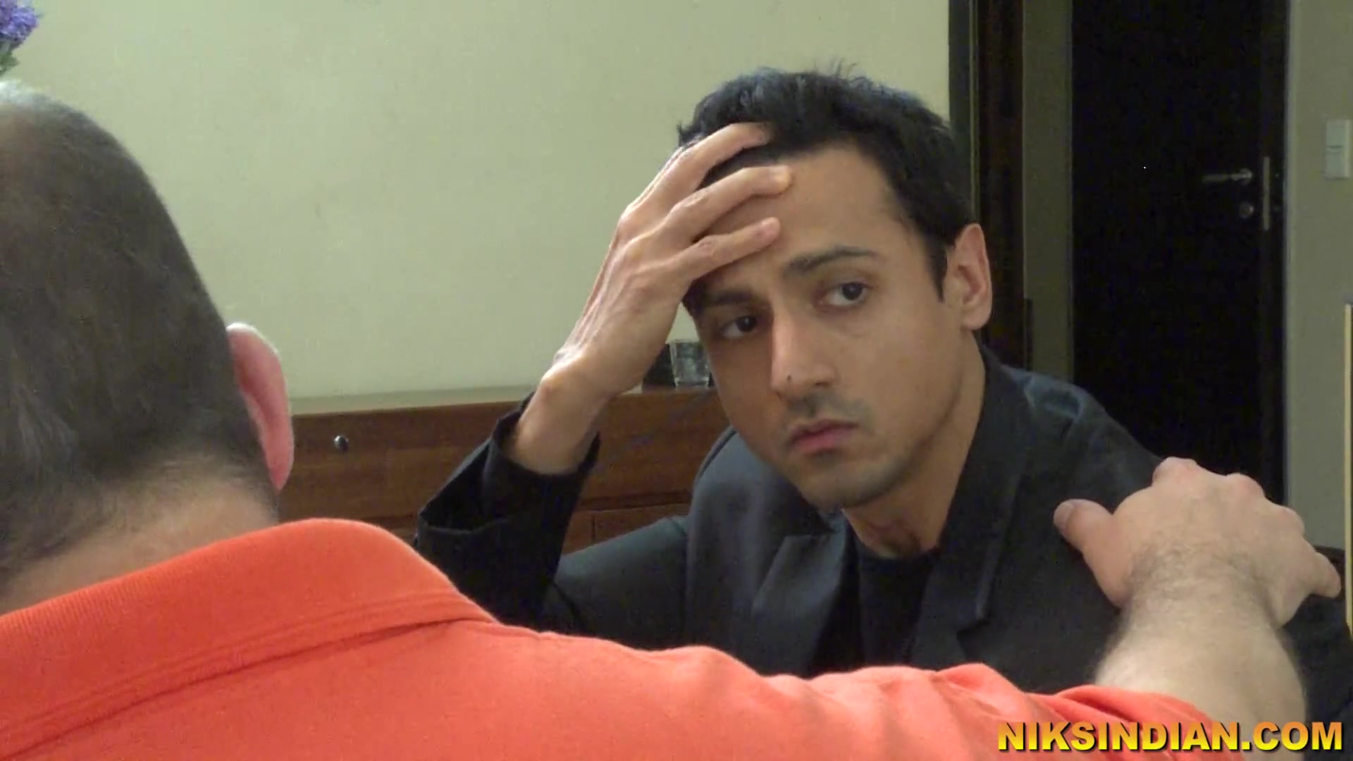 Rohit Fucked His Bosss Blonde Wife In Front Of Him - Sex Movies Featuring Niks Indian