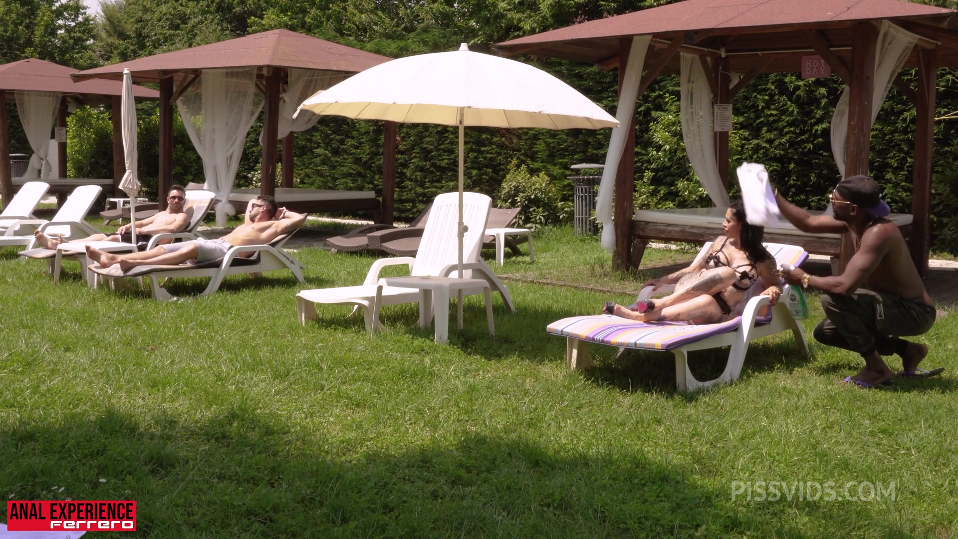 (WET) Alicia's Italian holidays, first gang bang treatment and Pee, DP, rough ATM, Swallow - PissVids