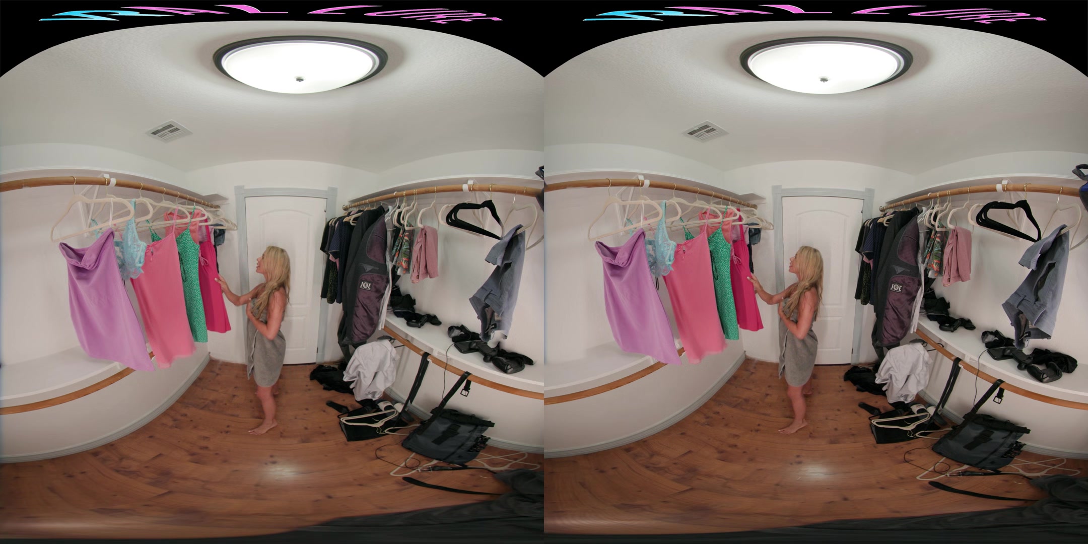 Skinny blonde plays with her vibrator in virtual reality