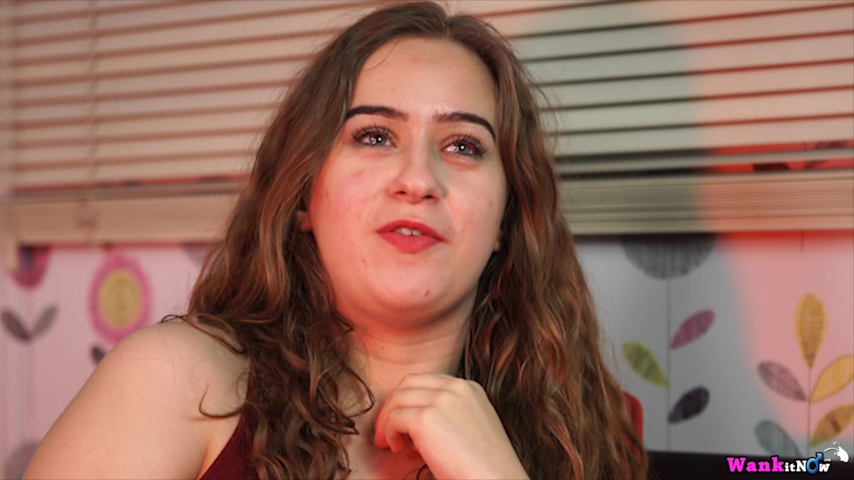 Lara - Wank With Me - Sexy Videos - WankitNow