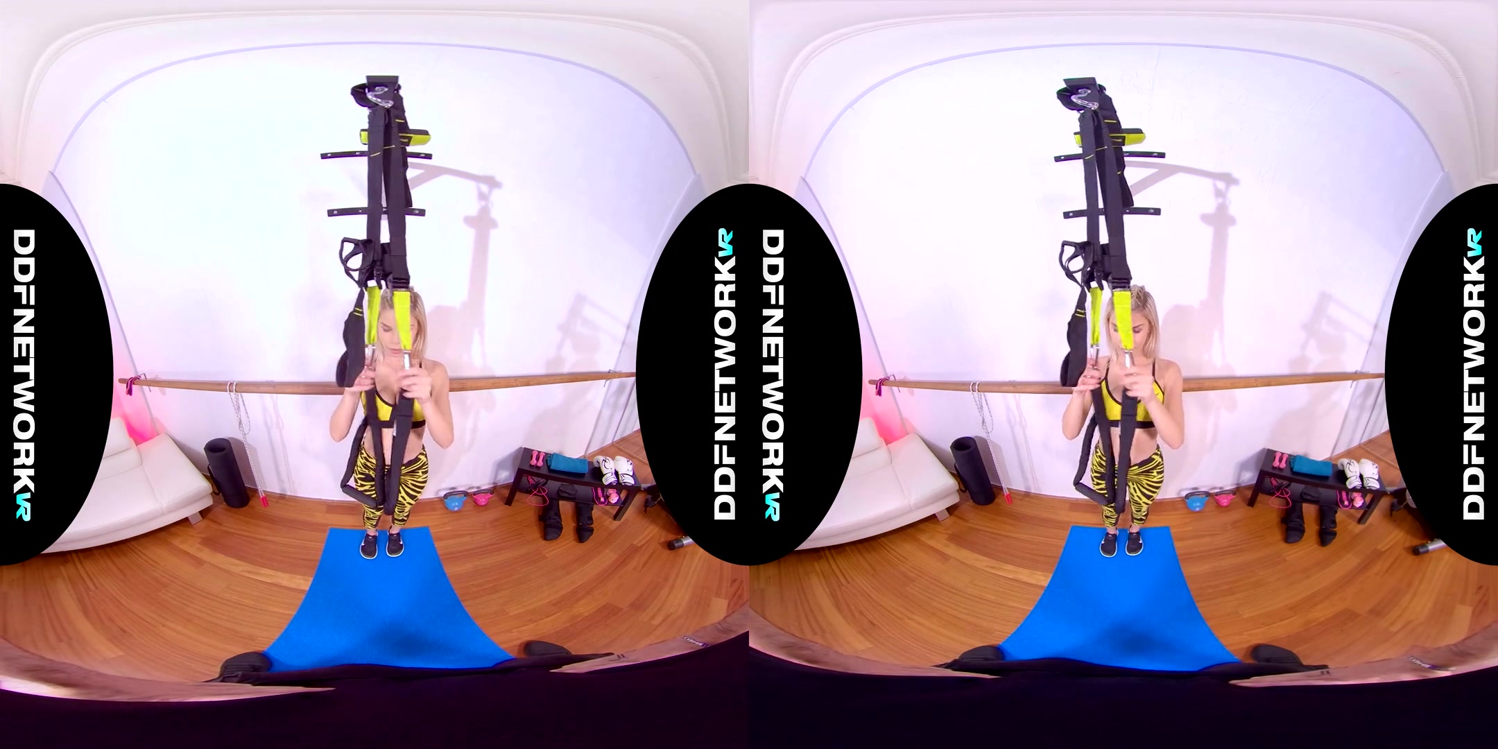 Olivia Sin in Pussy in Training - DDFNetworkVR