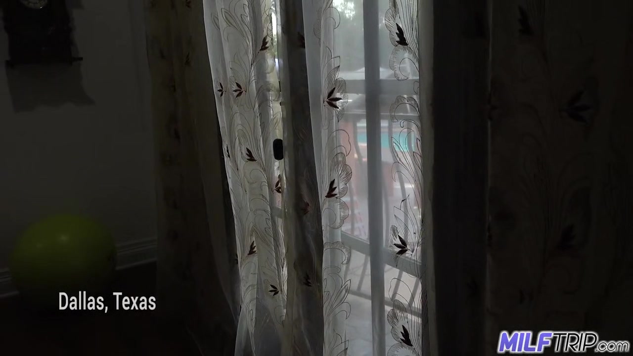 Black MILF Blowjob