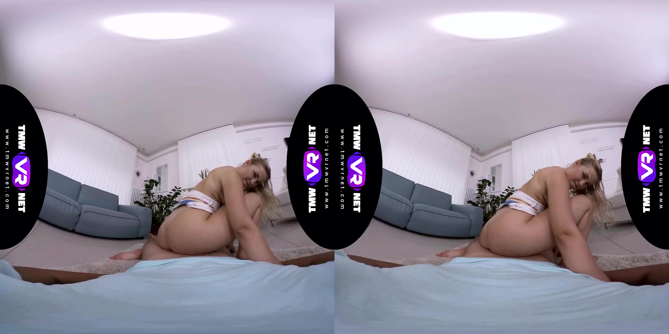Selvaggia Babe in Blonde Fucks Like Crazy - TmwVRNet