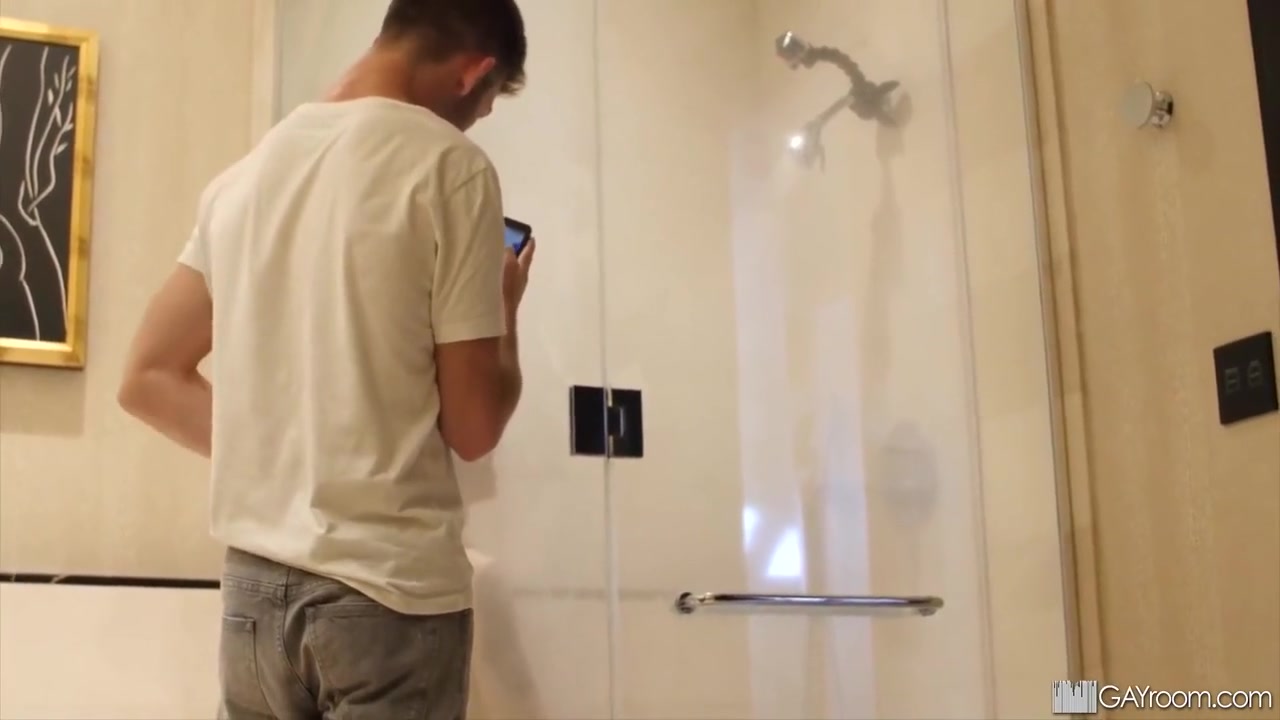 Zak Bishop And Vincent James - Boys Lather Up Together