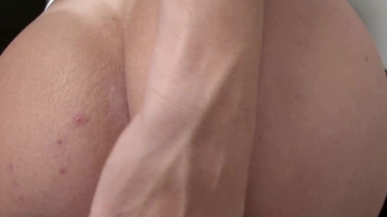 Breastfeeding My Butt Plug For You! Please Give Me Cum Now!