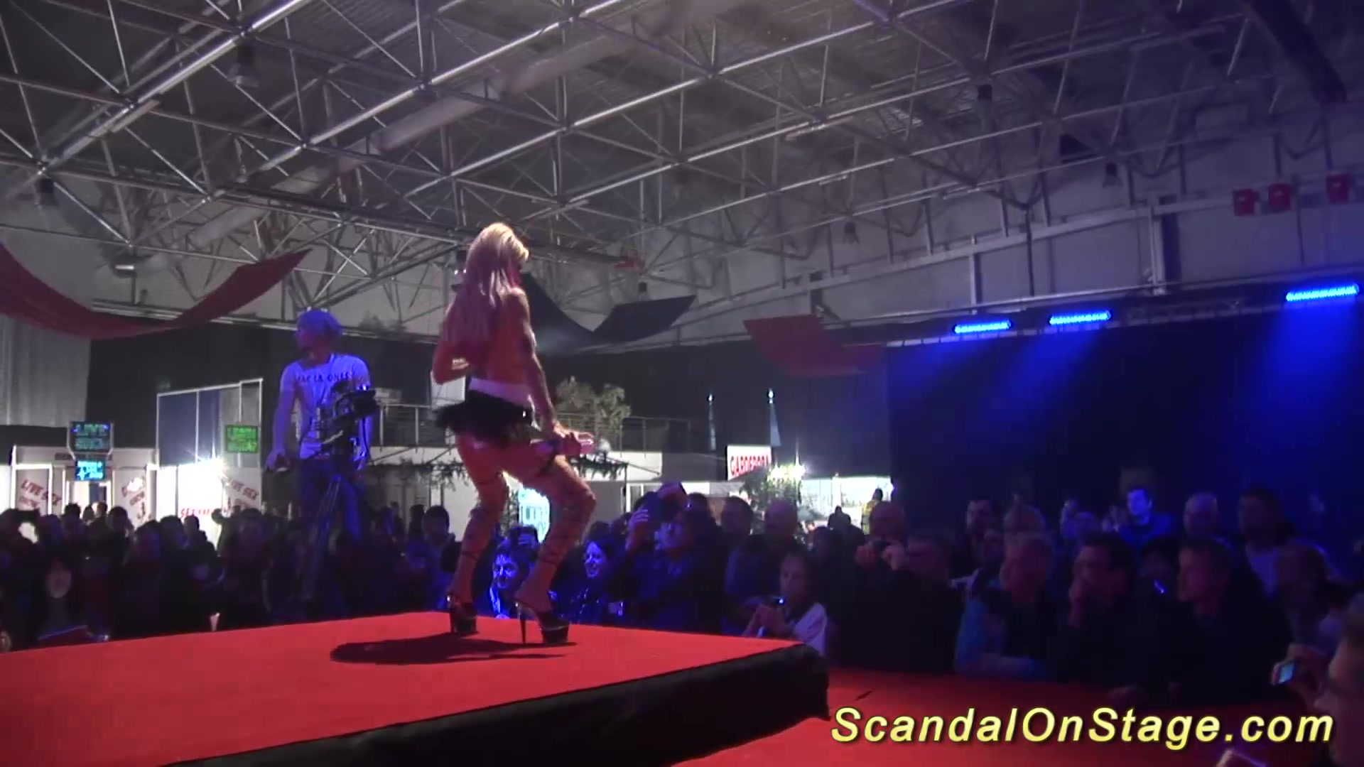 show on public show stage