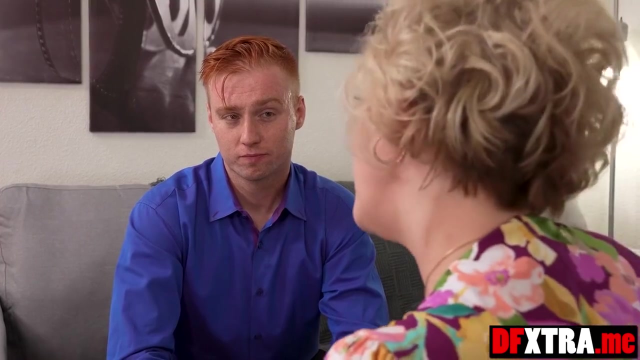 Dee Williams - Blond Hair Babe Stepmommy Mature Cuckolded By Two Bbcs