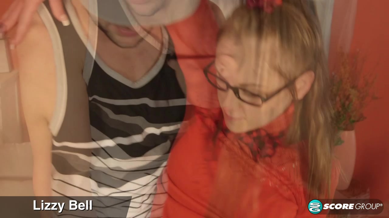 Nerdy Lizzy Bell Takes On A Jock Cock That's Half Her Size