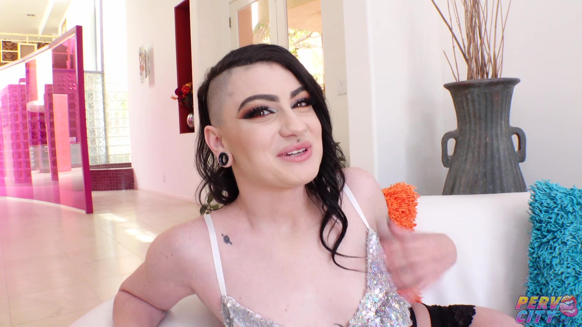 Up Close and Personal Pussy with Lydia Black