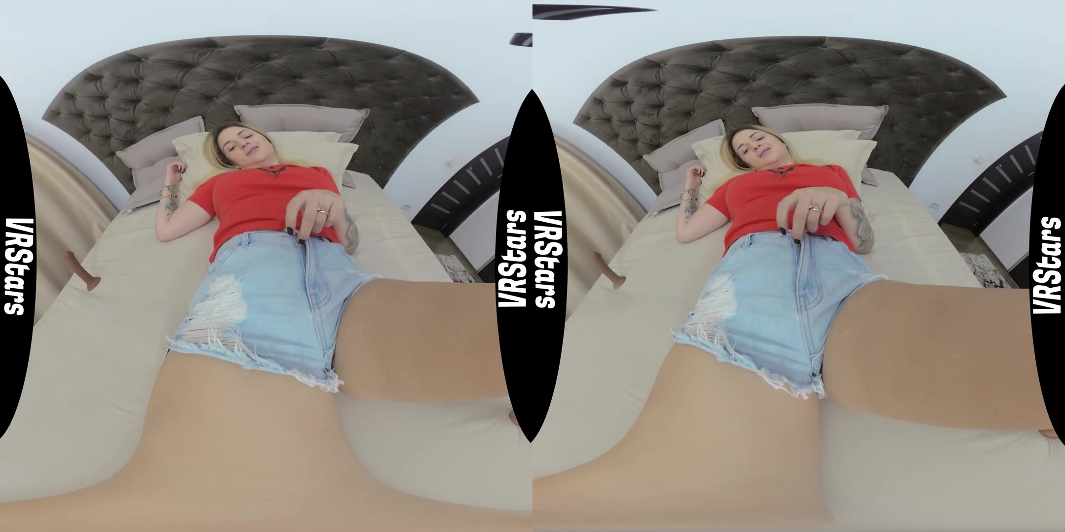 Dripping Wet Pussy Orgasm To Beautiful Squirting - VRStars