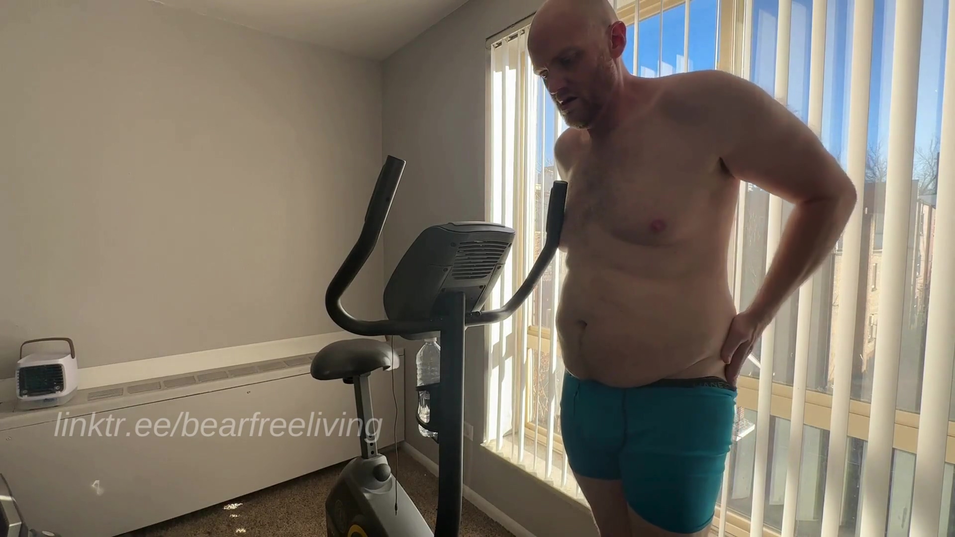 Horny Straight Bear Rides Exercise Bike Nude