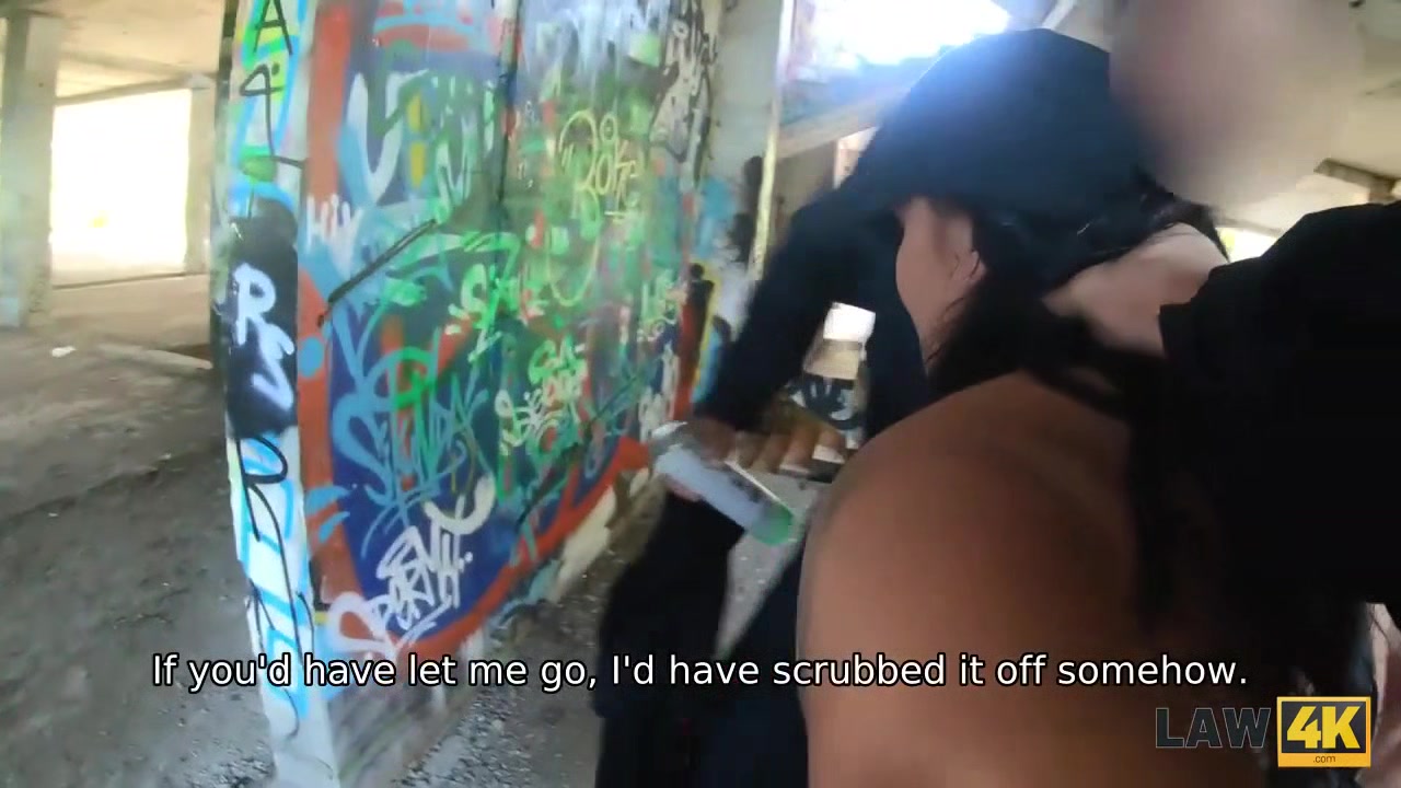 LAW4k. Graffiti girl is caught by security officer who fuck her together
