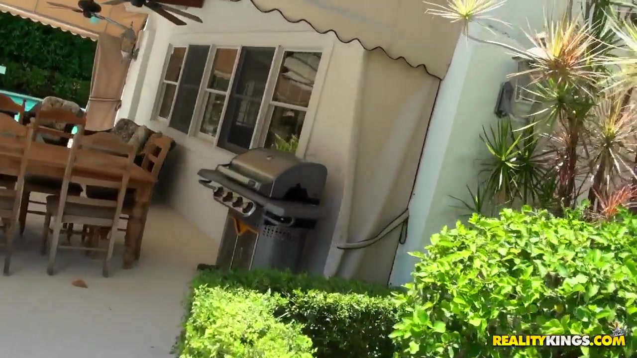 Preston Parker sucks big dick of Taylor Kay