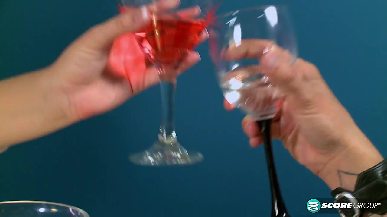 A Pleasant Surprise On A Blind Date - ScoreVideos