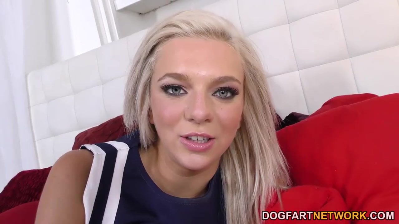 Cheerleader Tiffany Watson loves black cock
