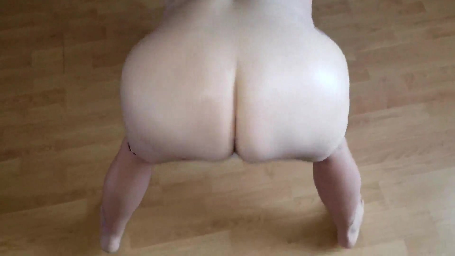 Shaking My Arse, Fingering & Sucking Dick Pt1 - TacAmateurs