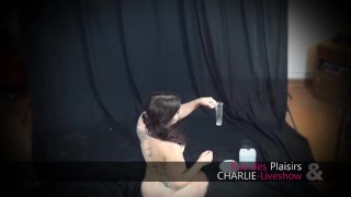Charlie essaye Le massage NURU. Body body