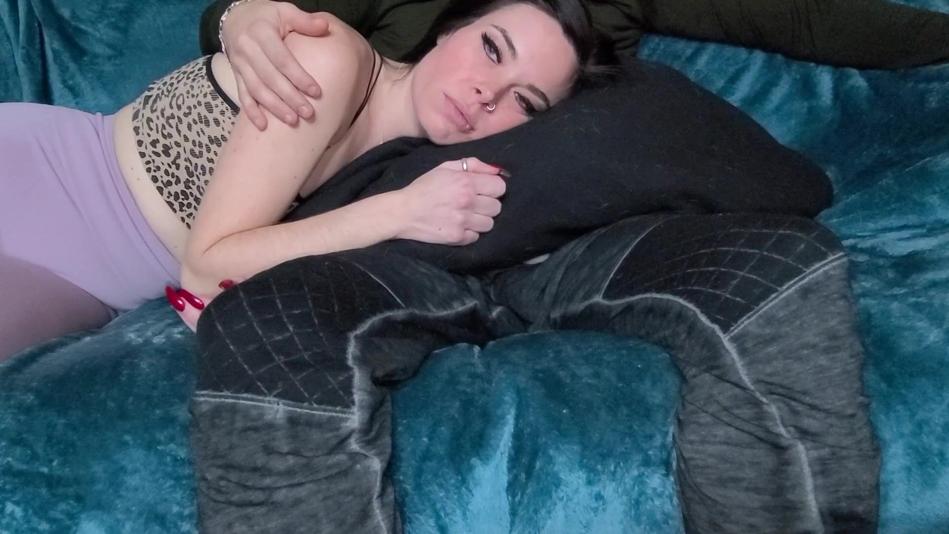 Step Mom Feels Sleepy Watching Movie With Step Son