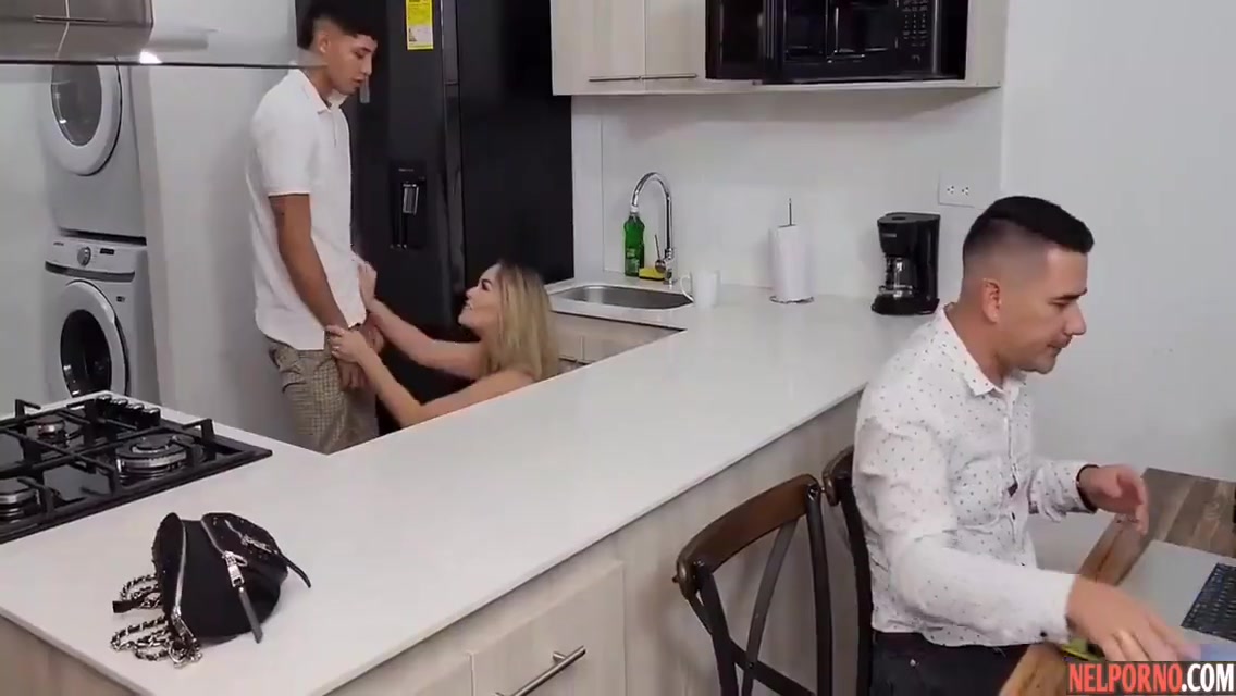 Mi Madrastra Me Pide Que Haga Lo Que Yo Quiera 12 Min