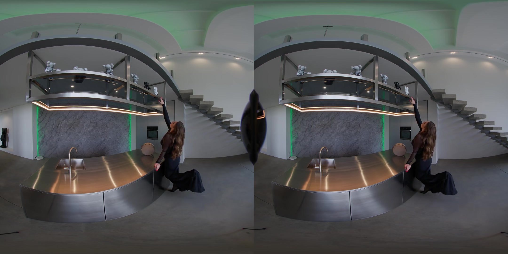 Oh this is modern art! Olena and the Kawses