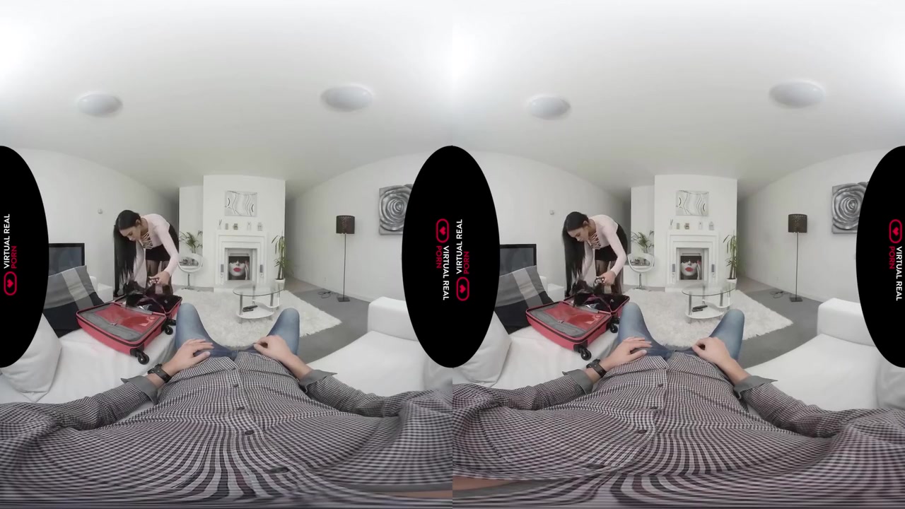 A Girl From Barcelona With Virtual Reality