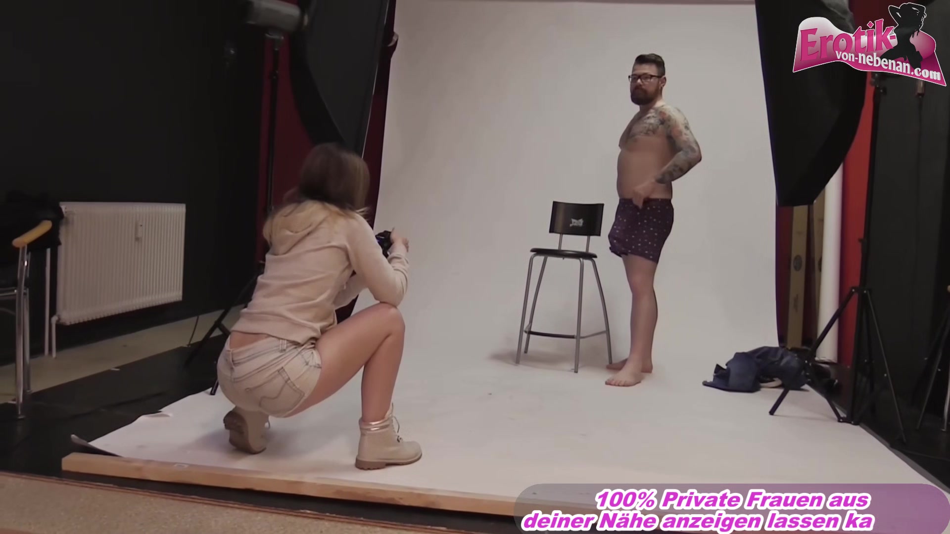 german female fotograf seduced male model