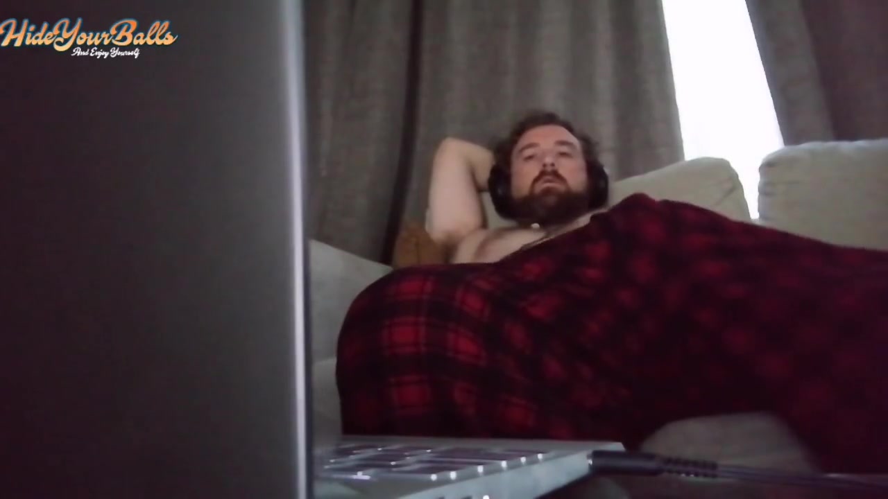 Solo Guy Enjoying Watching Porn And Cumming Hard