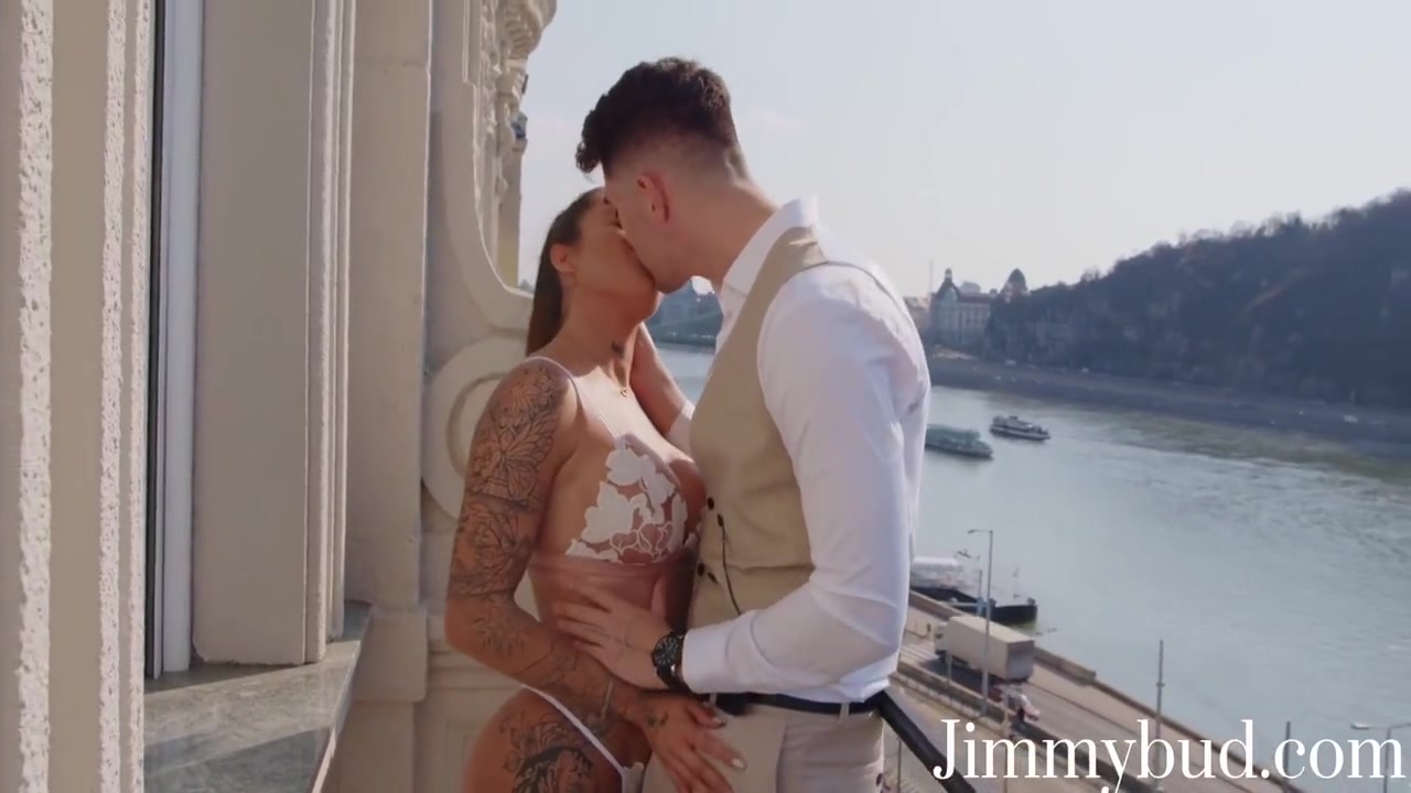 Catia Soares Likes To Be An Exhibitionist And Sucks My Cock On The Balcony Of My House 11 Min