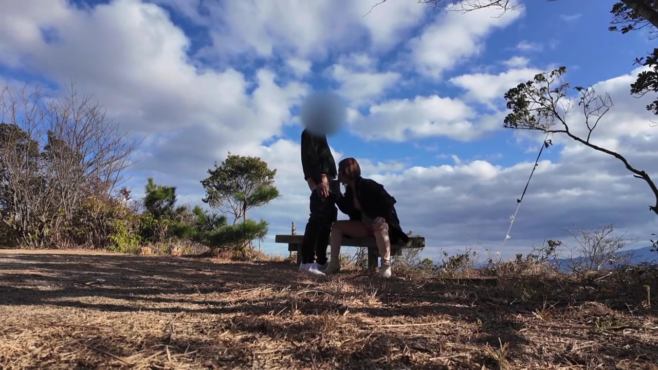知らない男性に見られての野外セックスて中出し大胆ハメ撮り沢山集まって来て興奮しちゃった中出し後の潮吹き オtニーも気持ちよすきた日本人/人妻/ntr/義/寝取られ/他人棒/無修正/変態/素人