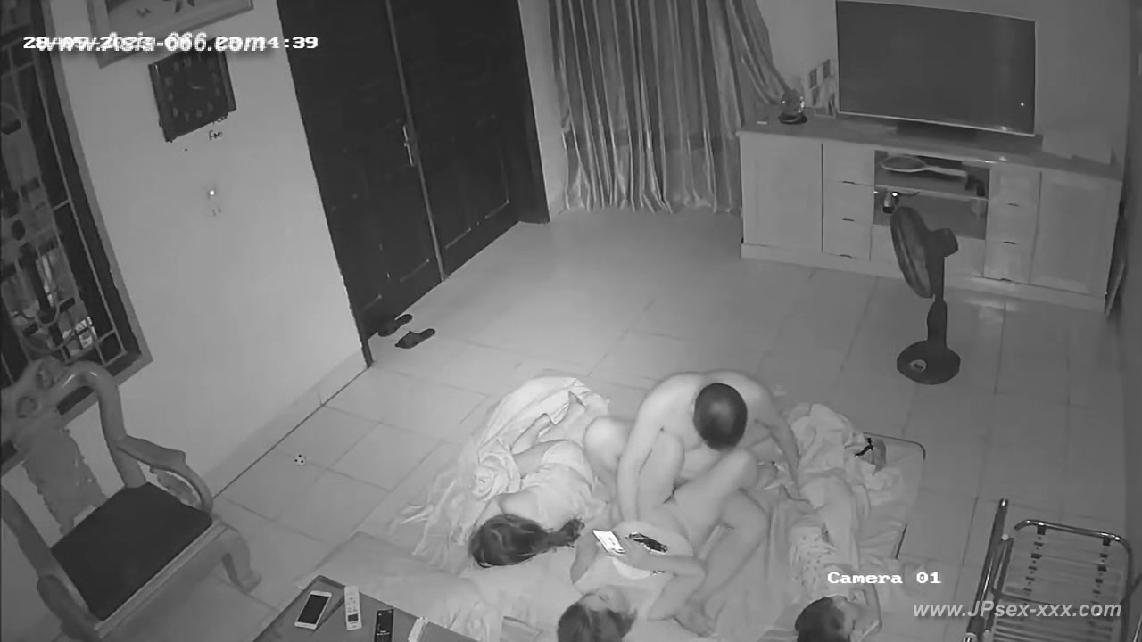 Hackers use the camera to remote monitoring of a lover's home life.610