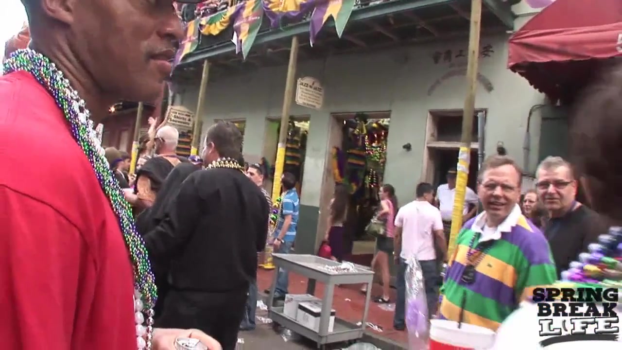 Mardi Gras Train Wreck of Awesomeness - SpringbreakLife