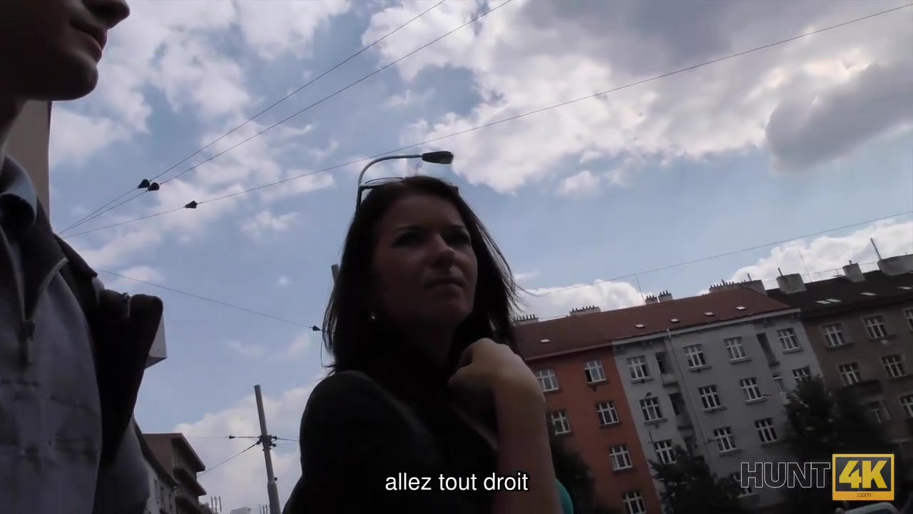 HUNT4K. El aventurero Denisse esta feliz de tener sexo por dinero en Praga