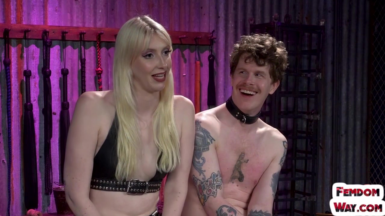 Leather and gloves CFNM domina strapon fucks sub asshole