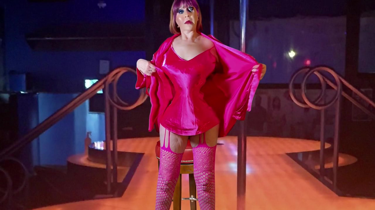 Granny Fuscias Suck Stick Lick & Dick Triple Cum