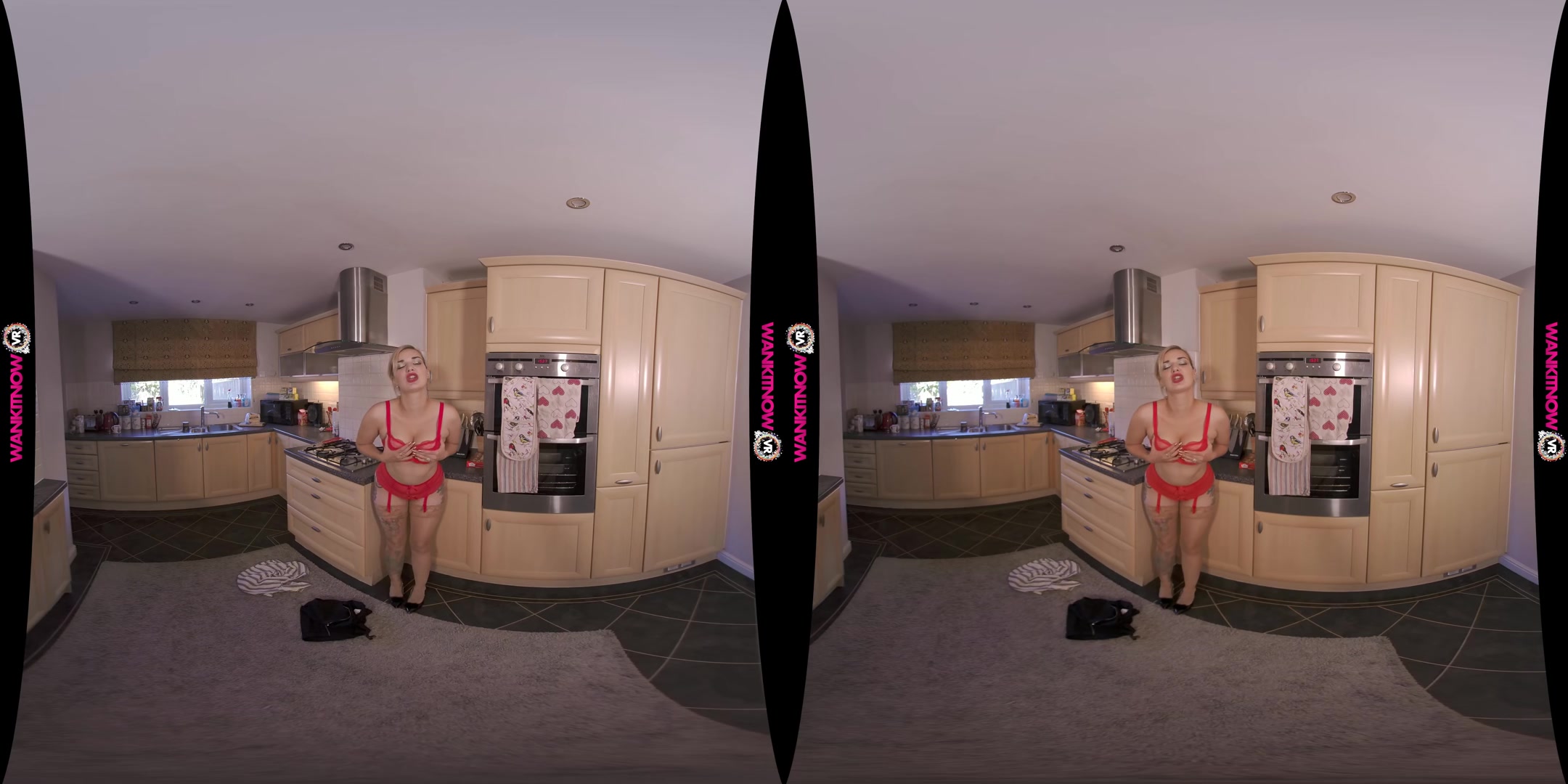 Cum In The Kitchen - WankitnowVR