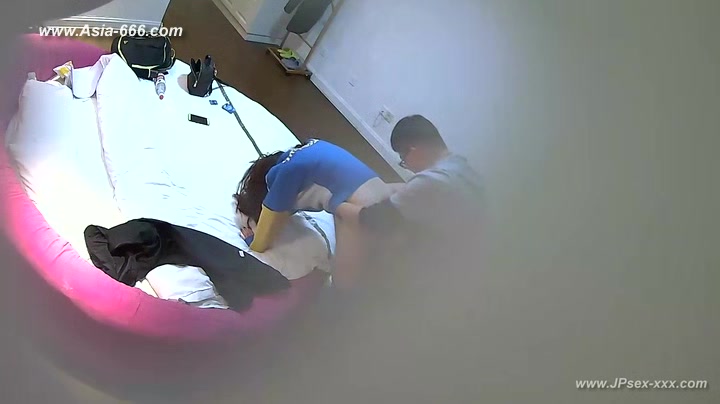Hackers use the camera to remote monitoring of a lover's home life.165
