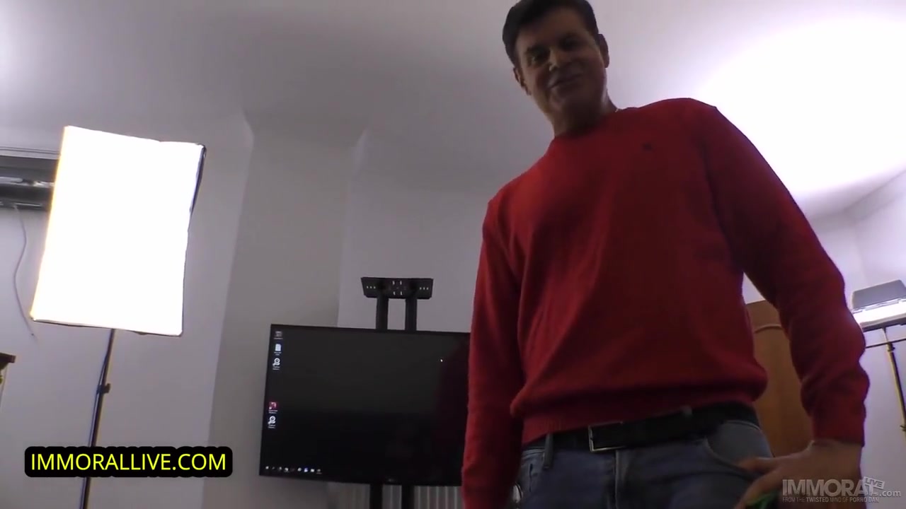 Valentine S Day And Gorgeous Girl - A Truly Happy With Perfect Natural Tits Gives Into Lucky Guy!