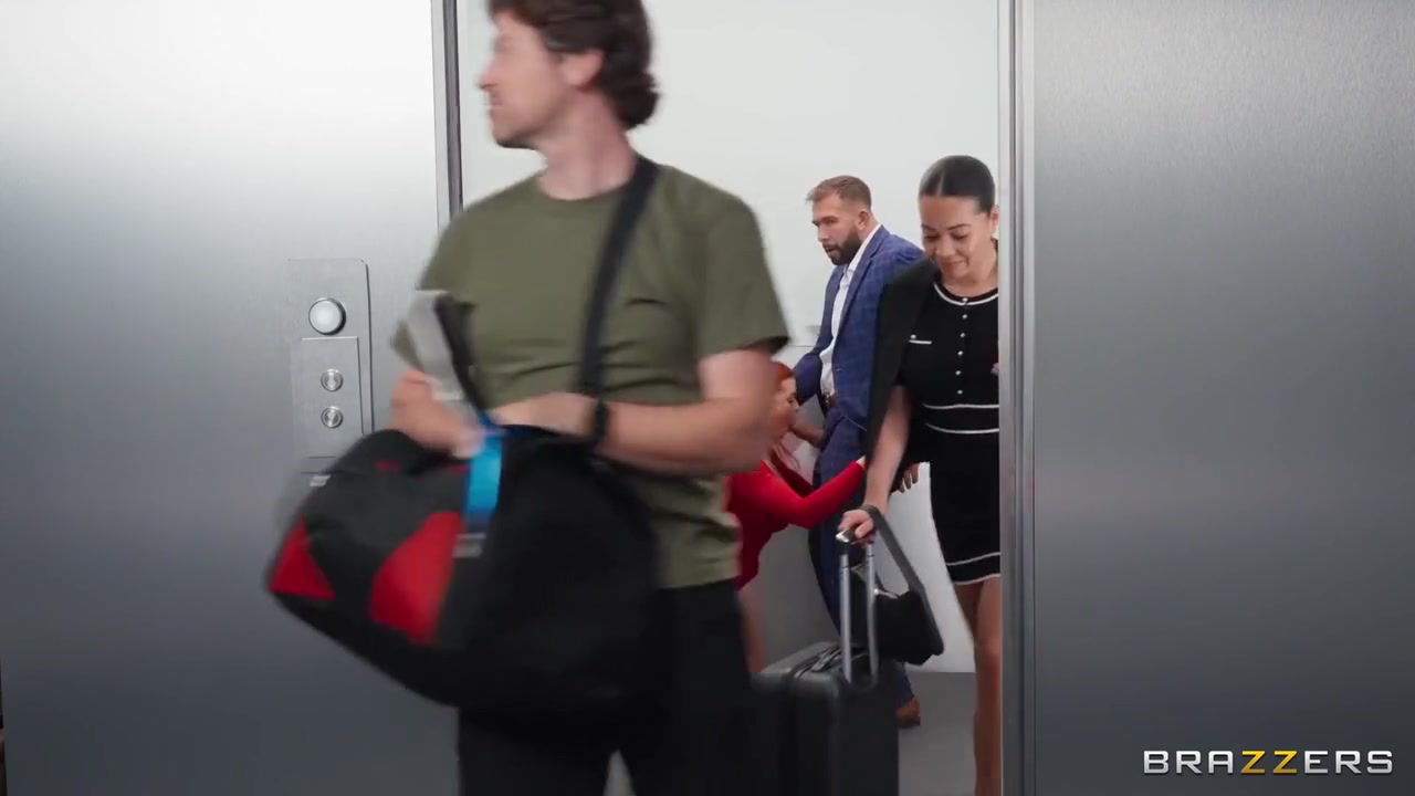 Will Pounder - Redhead Sinatra Monroes Elevator Fuck