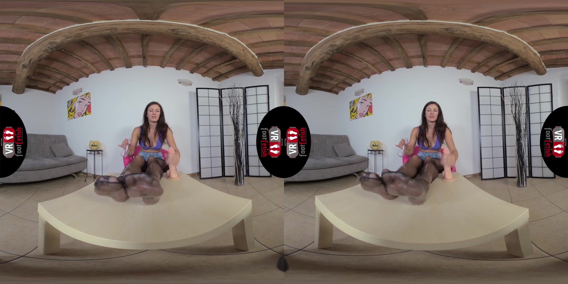Jaw-Droppingly Sexy Lilian Tells You How To Jerk Off - VRFootFetish