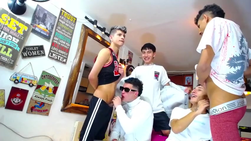 The Make Out Seshion Is Hot Web Orgy