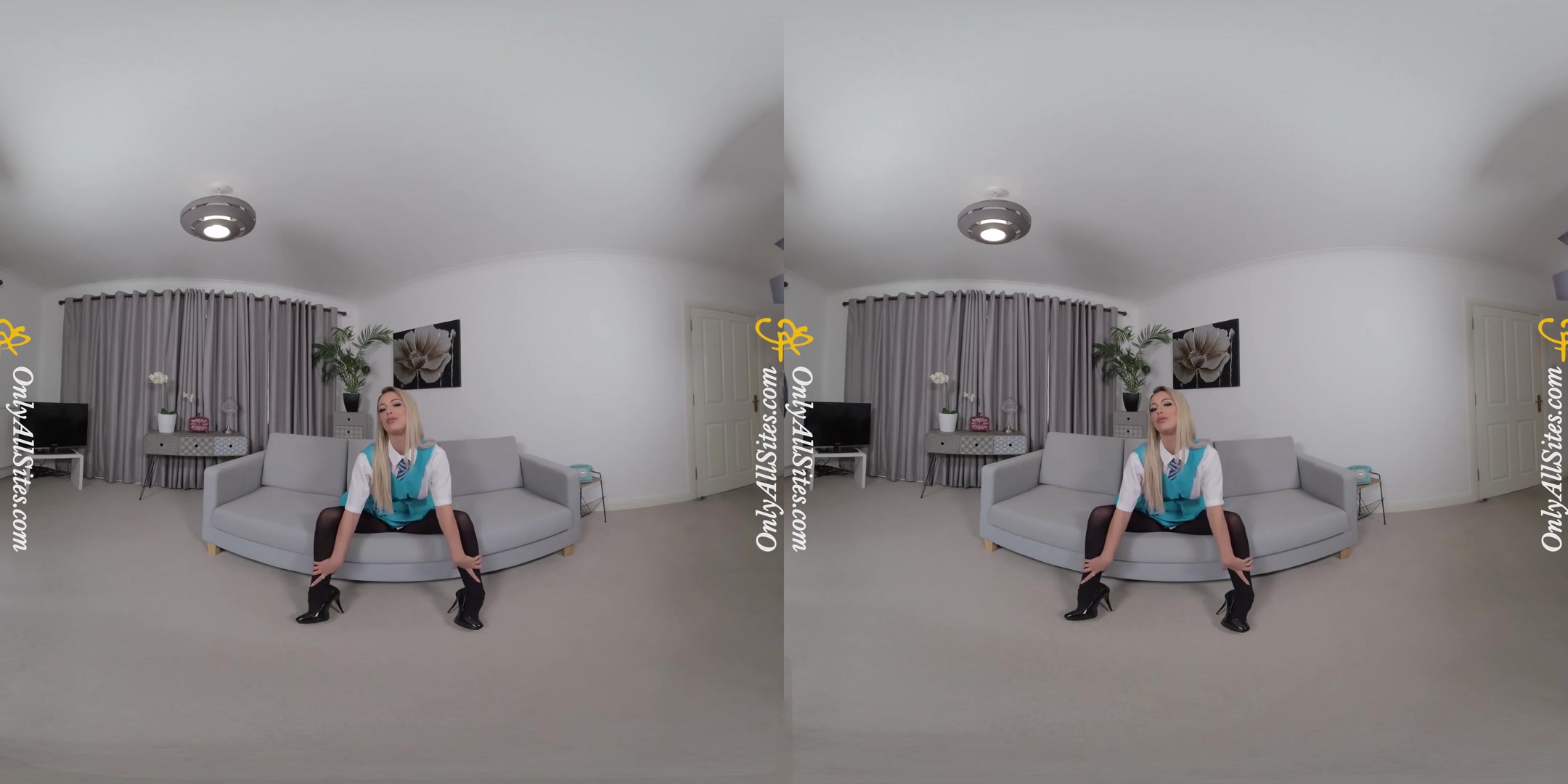 Lauren Louise - Pantyhose and Shaved Pussy - OnlyTease