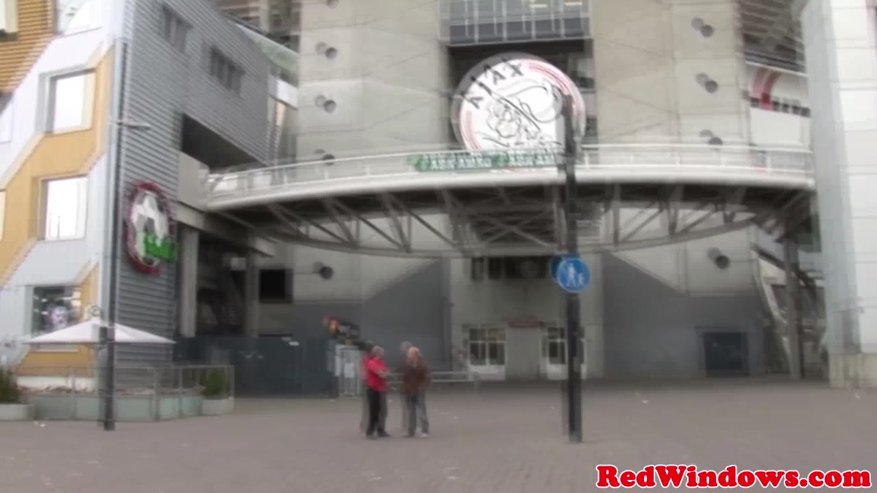 Skanky redlight hooker swallows some cum