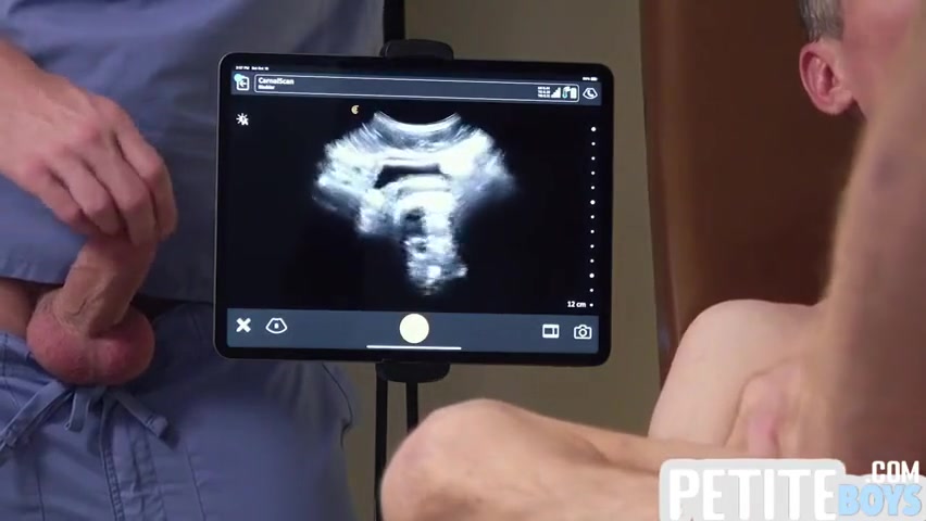 Petite Medical Fetish Stud Barebacked In 3some At Doctor